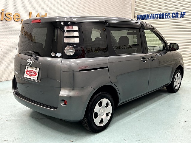 2008 Toyota Sienta | Autorec Enterprise, Ltd.