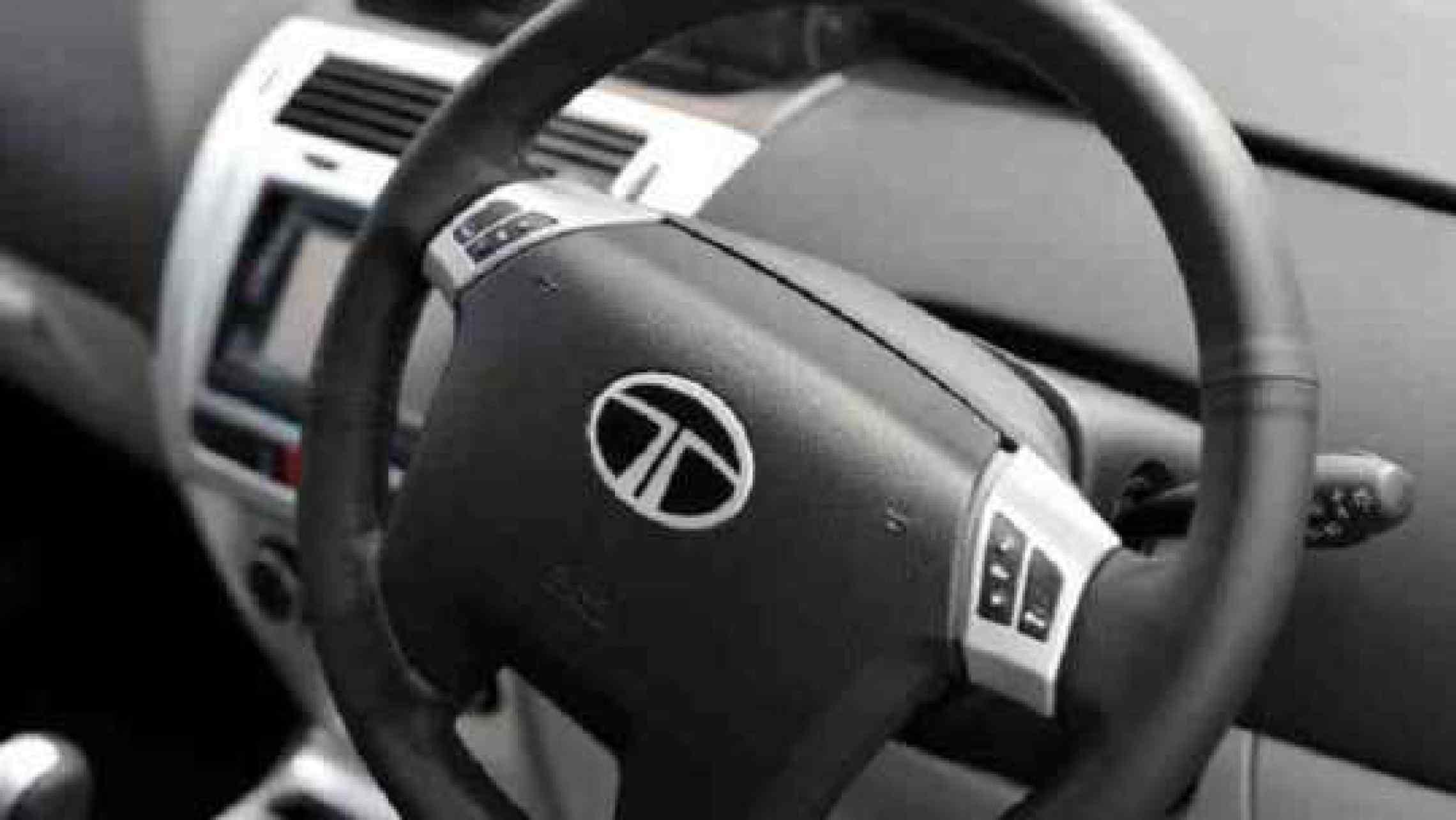 Autorec Enterprise, Ltd. 5 Causes of Steering Wheel Shakes at Low and